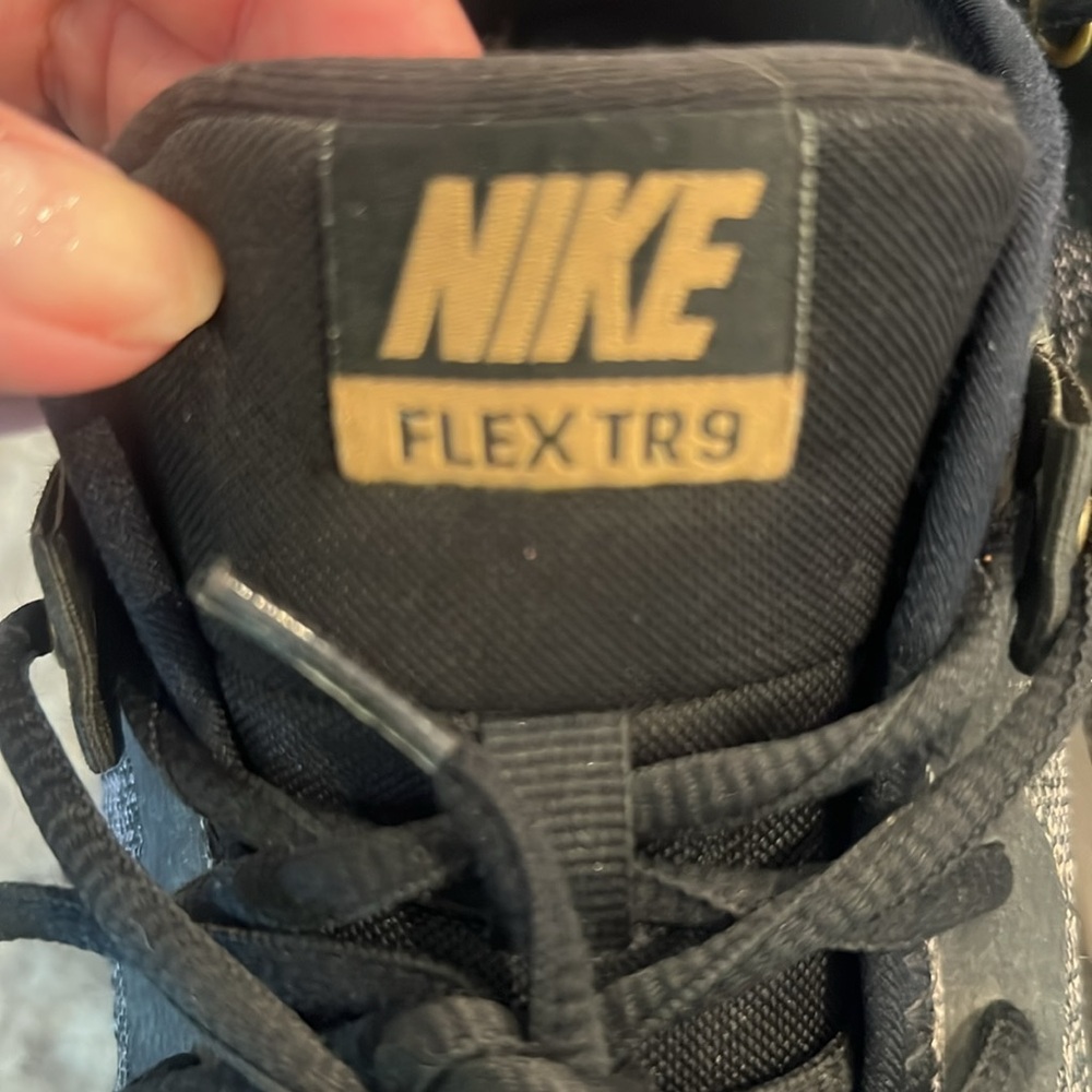 Nike Flex TR 9 Tennis Shoes - Picture 8 of 8